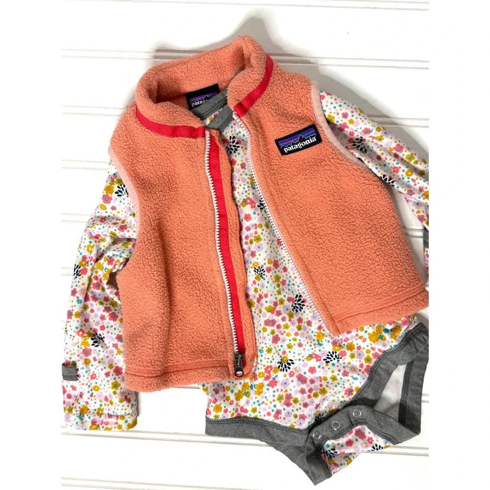 Patagonia Baby Girls Synchilla Fleece Vest and Floral Capilene Bodysuit Set 3-6M